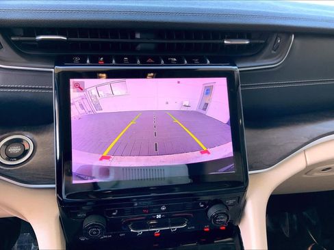 Used 2021 Jeep Grand Cherokee L Limited image 27