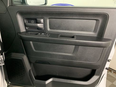 Used 2017 RAM 1500 Express w/ Express Value Package image 37