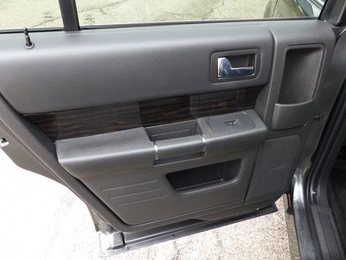 Used 2018 Ford Flex SEL w/ Equipment Group 202A image 25