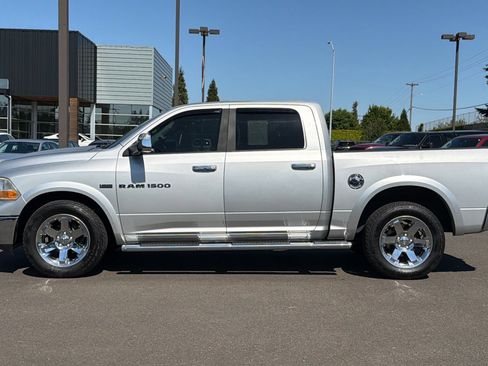 Used 2011 RAM 1500 Laramie AWD/4WD image 9