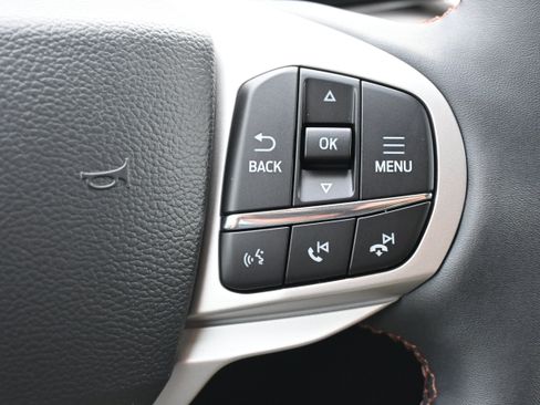New 2026 Ford Explorer Active w/ Active Comfort Package RWD image 18