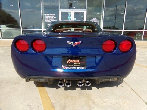 Used 2007 Chevrolet Corvette Coupe w/ Preferred Equipment Group RWD image 6