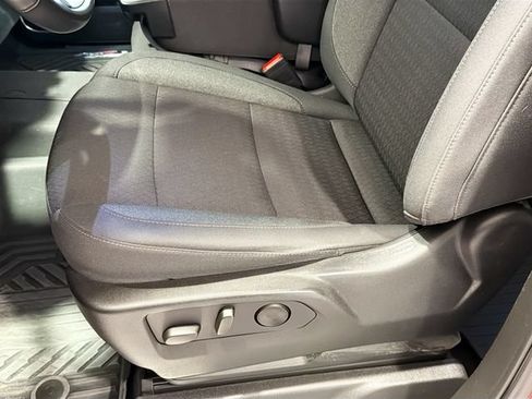 Used 2024 Chevrolet Silverado 1500 LT AWD/4WD image 17