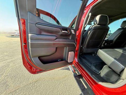 Used 2022 GMC Sierra 1500 AT4X image 30