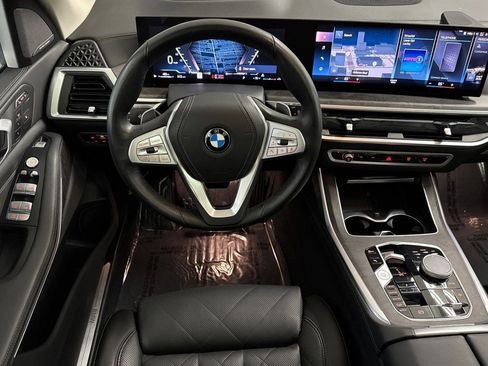 Used 2023 BMW X7 xDrive40i w/ Premium Package image 28