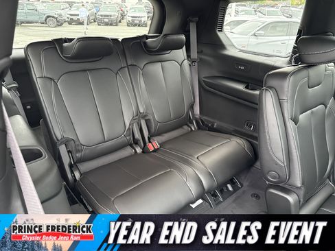 New 2025 Jeep Grand Cherokee L Limited image 15