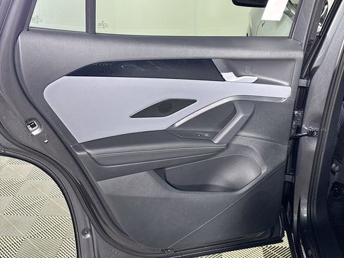 New 2026 Volkswagen Tiguan SE R-Line AWD/4WD image 19