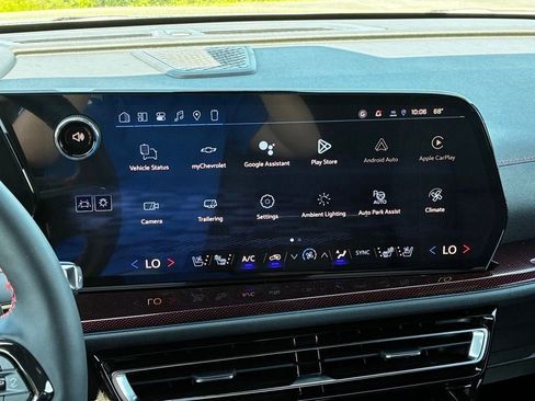 New 2026 Chevrolet Traverse RS w/ LPO, Floor Liner Package AWD/4WD image 23