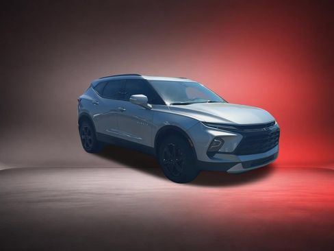 Certified 2024 Chevrolet Blazer LT AWD/4WD image 2