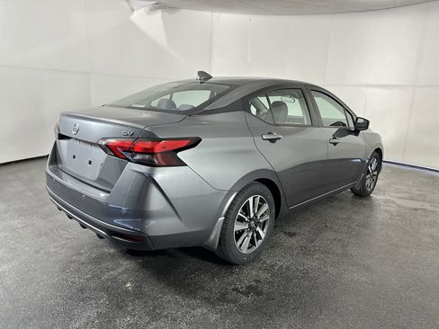 Used 2022 Nissan Versa SV w/ Trunk Package image 11
