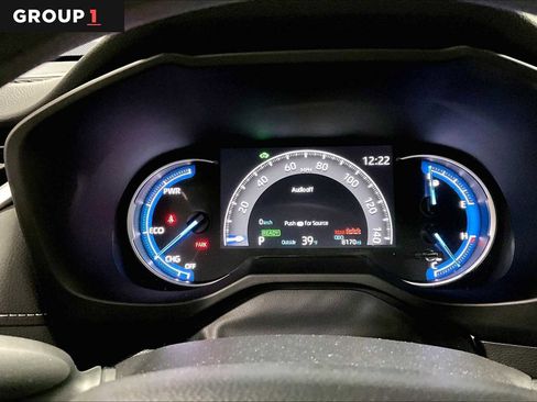 Certified 2025 Toyota RAV4 LE image 26