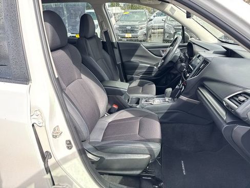 Used 2023 Subaru Forester Premium image 11