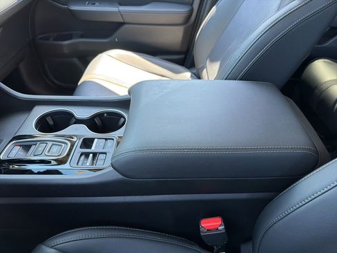 Certified 2025 Honda Pilot Touring image 13