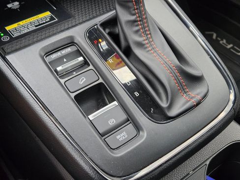 Used 2025 Honda CR-V Sport-L image 29