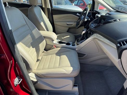 Used 2016 Ford C-MAX SEL w/ Equipment Group 302A FWD image 19
