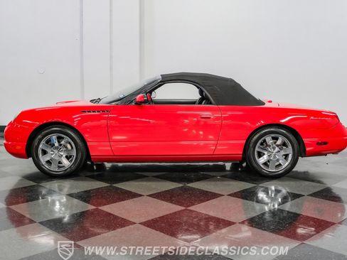Used 2002 Ford Thunderbird RWD image 8