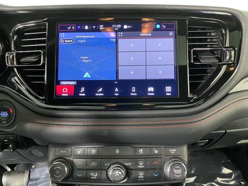 Used 2024 Dodge Durango GT AWD/4WD image 25