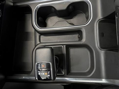 Used 2024 Chevrolet Silverado 1500 LT Trail Boss w/ Convenience Package II AWD/4WD image 29