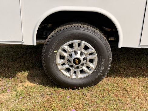 New 2026 Chevrolet Silverado 2500 W/T w/ WT Convenience Package image 11