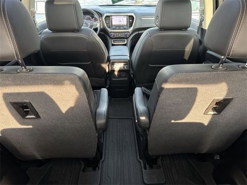 Used 2021 GMC Acadia Denali w/ Denali Ultimate Package image 21