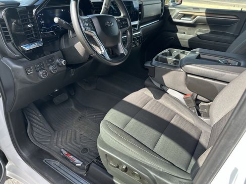 Used 2023 Chevrolet Silverado 1500 RST image 10