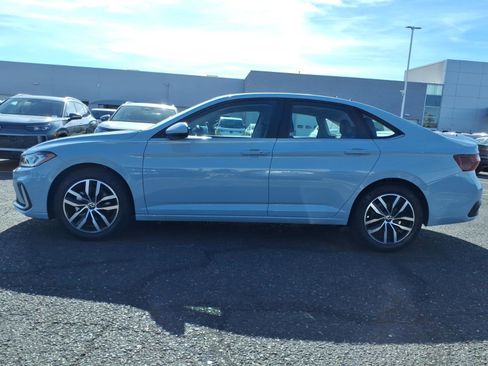 New 2026 Volkswagen Jetta SE image 2