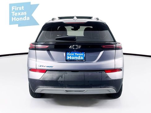 Used 2023 Chevrolet Bolt EUV Premier w/ Sun & Sound Package image 6