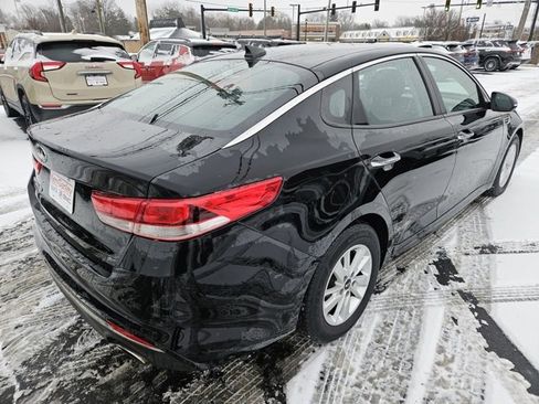 Used 2017 Kia Optima LX image 7