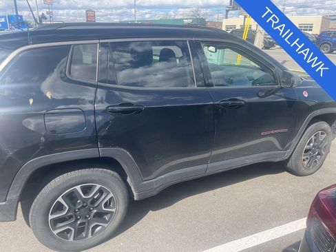 Used 2018 Jeep Compass Trailhawk w/ Cold Weather Group image 7