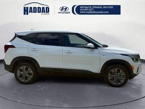 Used 2025 Kia Seltos LX AWD/4WD image 6