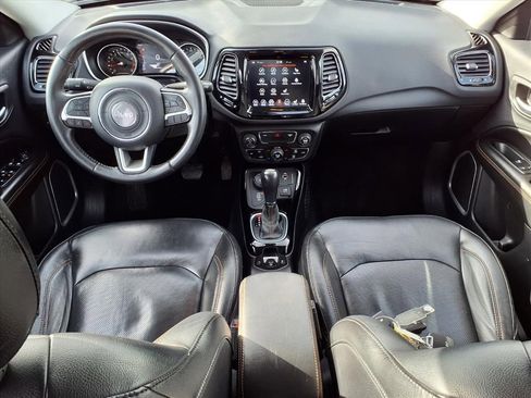 Used 2018 Jeep Compass Limited image 12