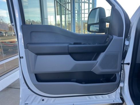 Used 2023 Ford F350 XL w/ Snow Plow Prep Package image 17