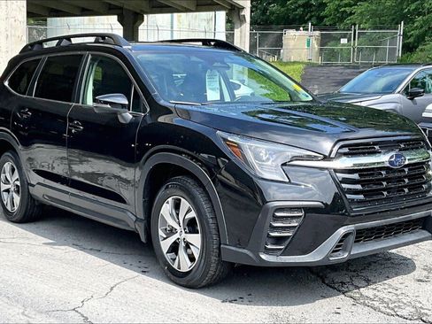 Certified 2023 Subaru Ascent Premium w/ Convenience Package AWD/4WD image 18