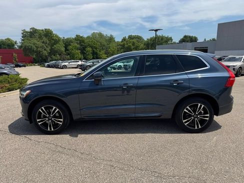 Used 2021 Volvo XC60 T5 Momentum w/ Premium Package AWD/4WD image 2