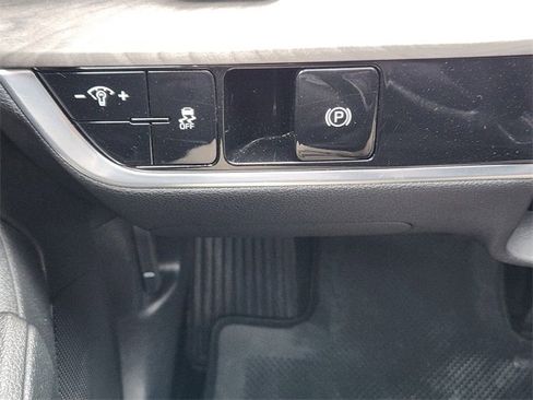 Certified 2023 Kia Sportage X-Line image 23