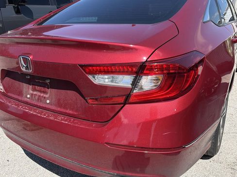 Used 2020 Honda Accord EX image 10