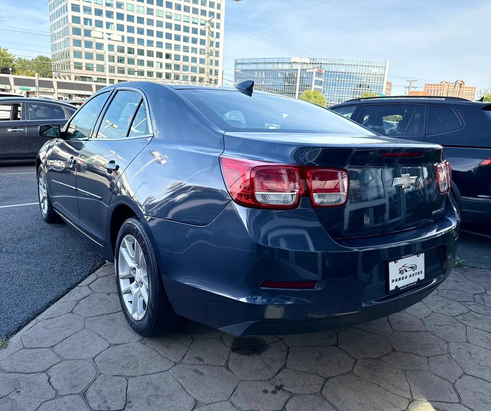 Used 2015 Chevrolet Malibu LT w/ Power Convenience Package FWD image 5