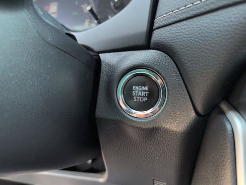 Used 2024 Toyota RAV4 XLE FWD image 21