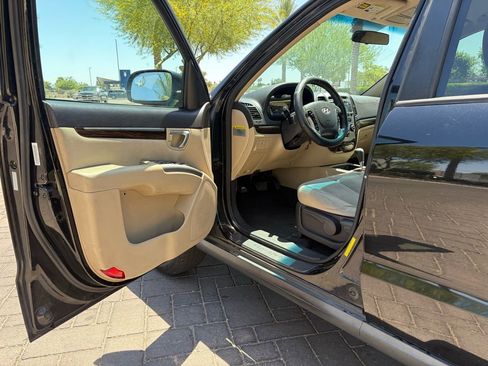 Used 2011 Hyundai Santa Fe GLS FWD image 7