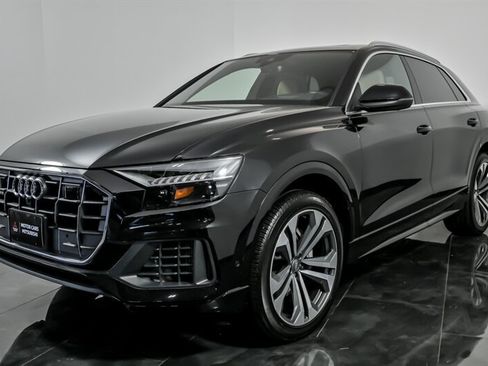 Used 2020 Audi Q8 Prestige AWD/4WD image 5
