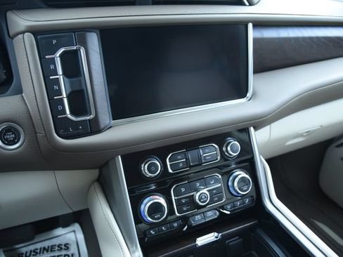Used 2023 GMC Yukon XL Denali w/ Max Trailering Package AWD/4WD image 16