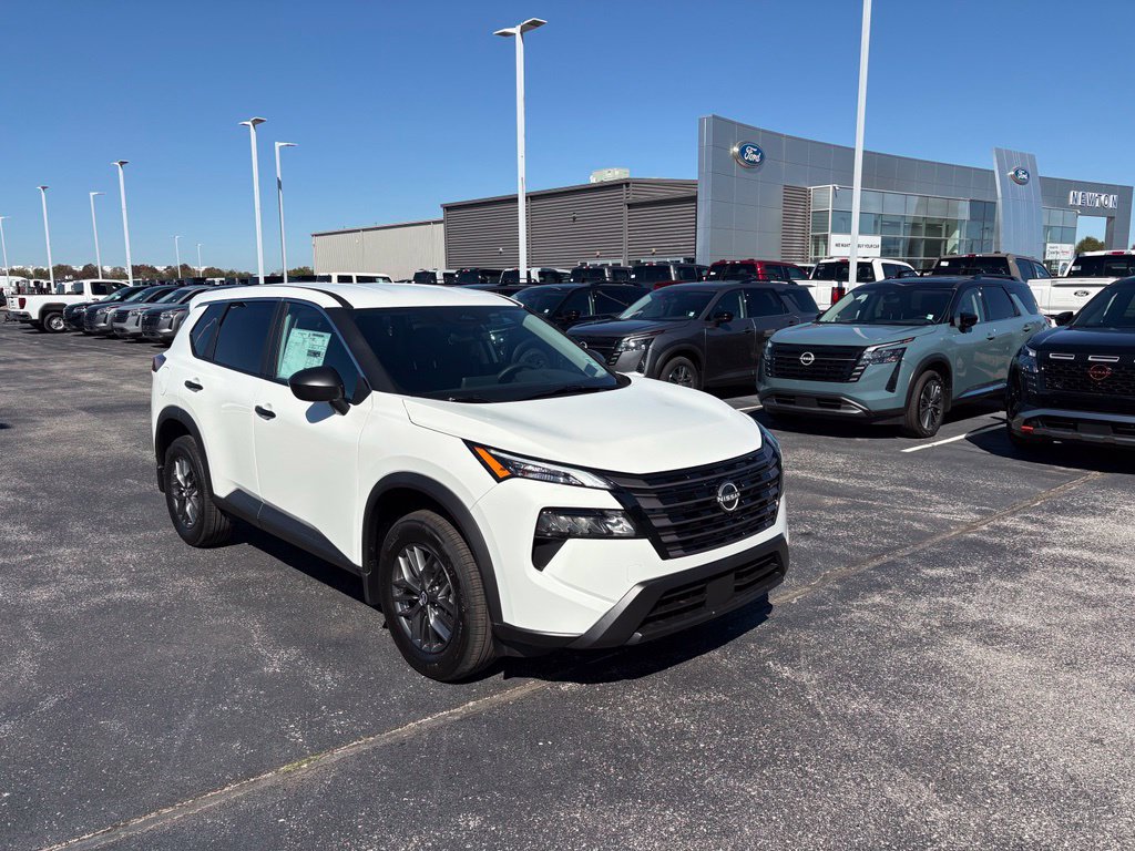 New 2027 Nissan Rogue S FWD image 2