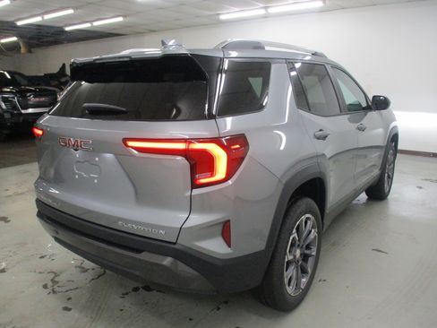 New 2026 GMC Terrain Elevation w/ Elevation Premium Package AWD/4WD image 7