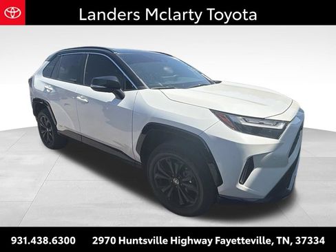 Used 2022 Toyota RAV4 XSE AWD/4WD image 10