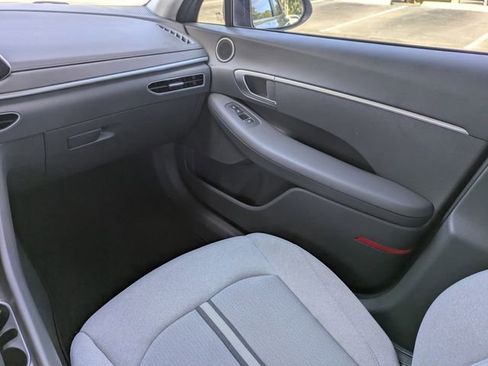Used 2021 Hyundai Sonata SE image 13