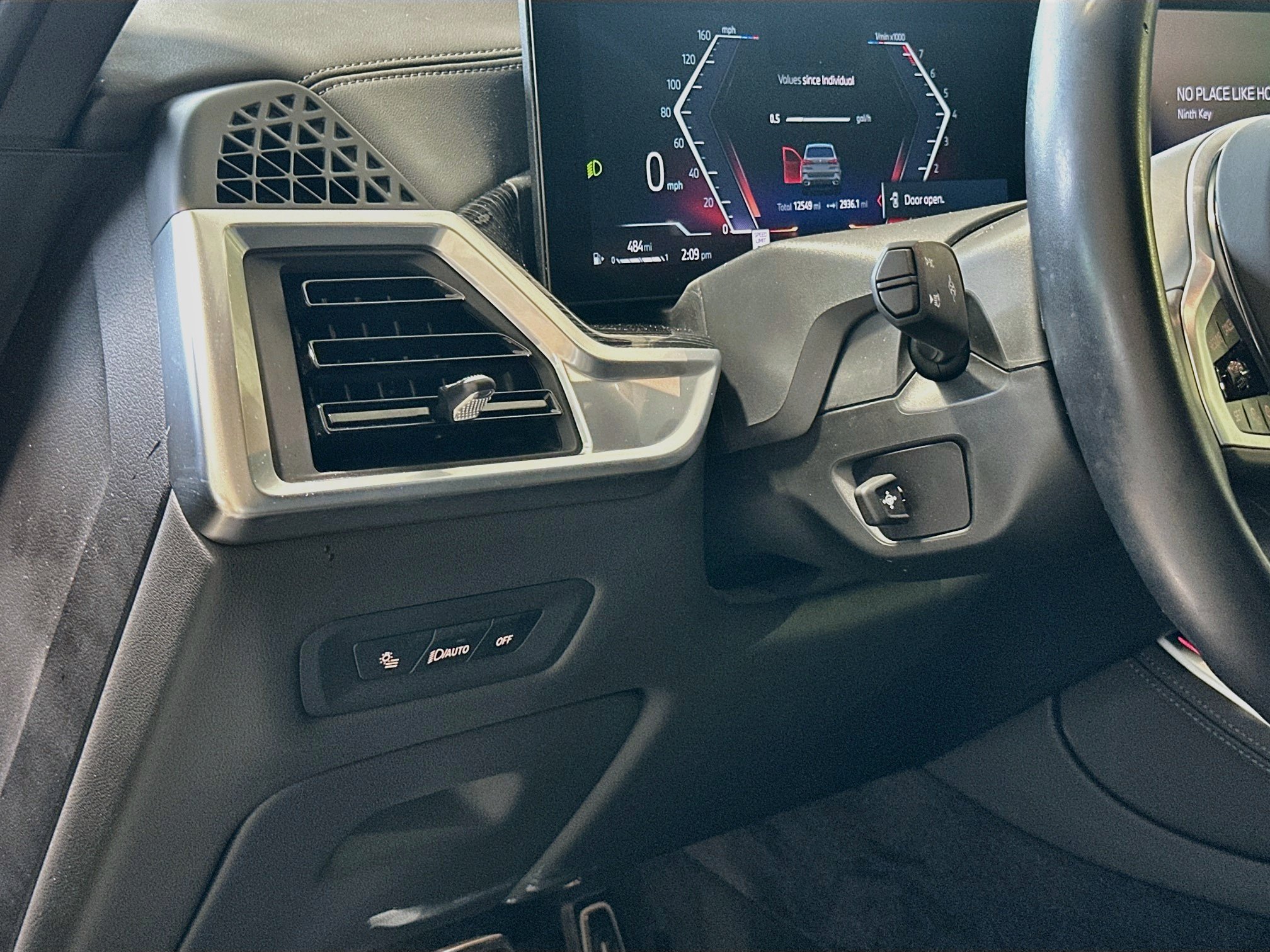 Certified 2024 BMW X5 sDrive40i w/ M Sport Package RWD image 10