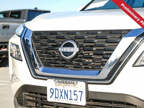 Used 2023 Nissan Rogue SV FWD image 5