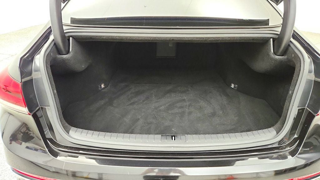 Used 2018 Genesis G80 3.3T Sport RWD image 23