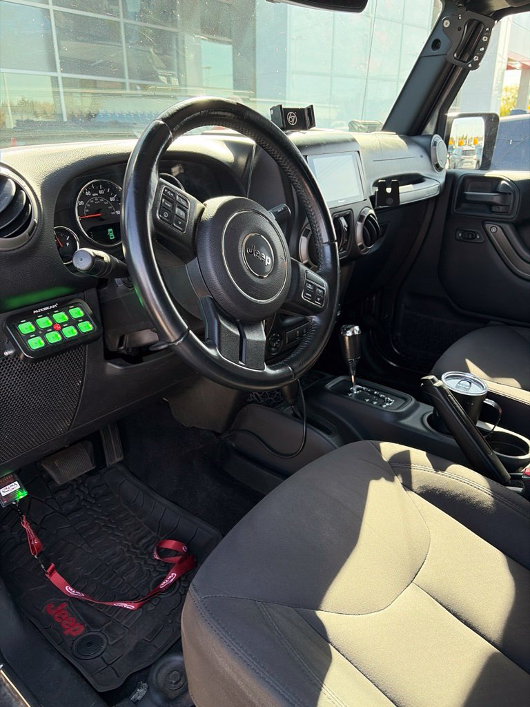 Used 2017 Jeep Wrangler Unlimited Sport AWD/4WD image 9