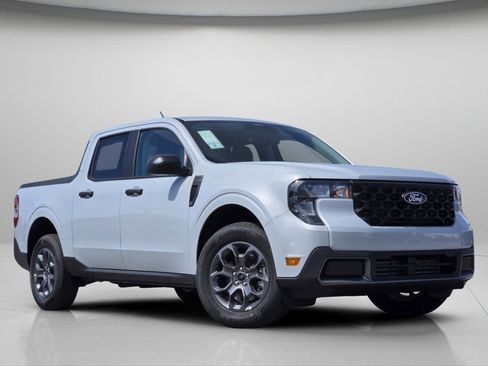 New 2026 Ford Maverick XLT w/ 4K Tow Package AWD/4WD image 2